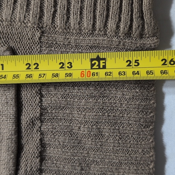 Street Wear Society Tan Sweater Cardigan Size Small - Picture 2 of 4